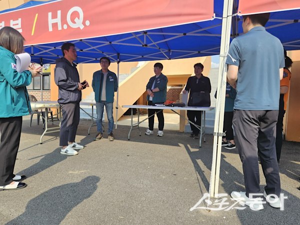 예천군이 30일 ‘2025 예천 저수령그란폰도’ 합동 안전점검을 실시하고 있는 모습. 사진제공ㅣ예천군