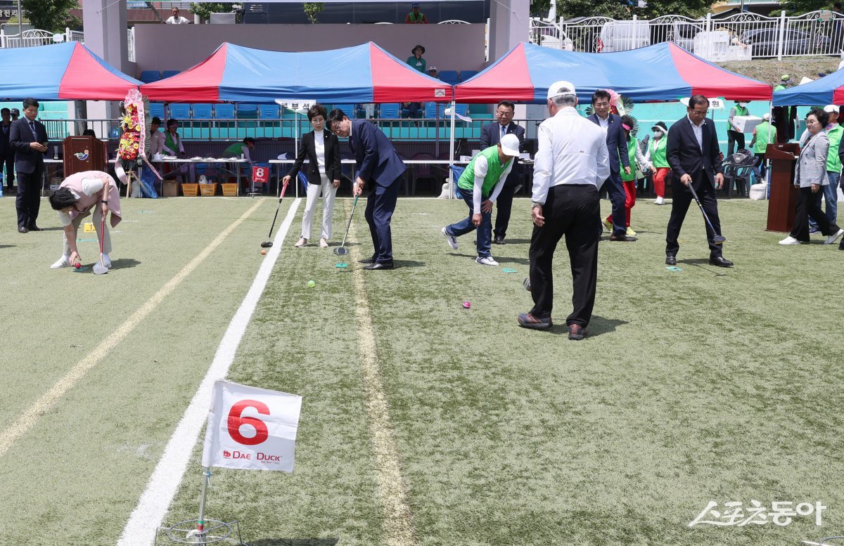 장흥군이 오는 10일 심천공원 축구장에서 ‘제4회 통일시작의 땅, 통일기원 정남진 장흥 그라운드골프대회’를 개최한다고 밝혔다. 사진제공-장흥군