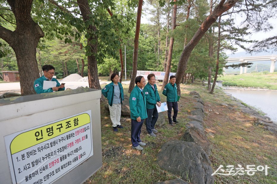 심민 임실군수가 최근 관내 물놀이 관리지역에 대해 현장점검을 실시했다. 사진제공=임실군