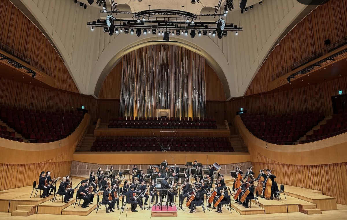 드보르작 교향곡 9번 ‘신세계’를 연주하고 있는 서울클래식오케스트라