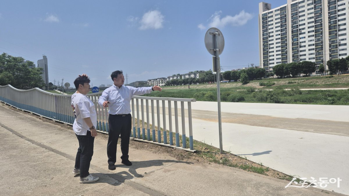 경기도의회 고준호 의원(국민의힘·파주1)이 문화 인프라가 상대적으로 부족한 파주시 조리읍과 광탄면 주민들을 위해 또 한 번 따뜻한 문화 공연을 선사한다. 지난해에 이어 올해도 경기도 문화예술지원 예산을 확보하며, 문화소외 없는 지역복지를 향한 의정 활동을 꾸준히 이어가는 모습이다. 사진제공｜경기도의회 고준호 의원