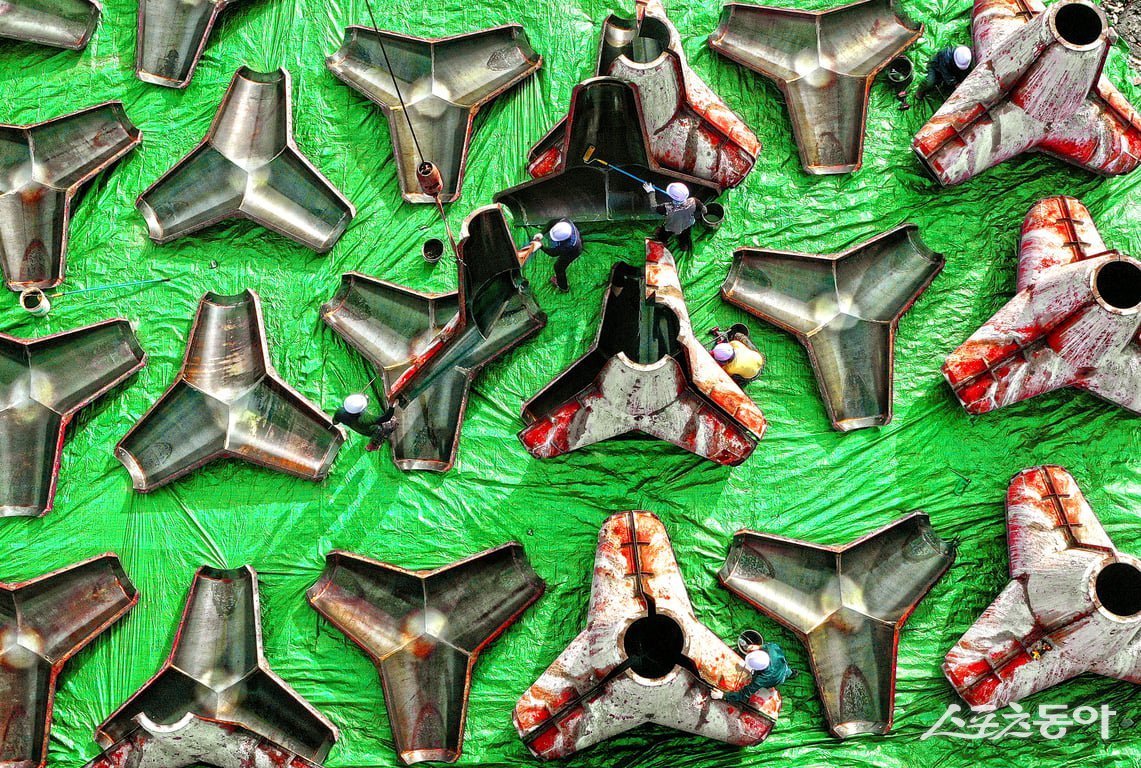 지난해 사진공모전 대상인 김택수 작품 거푸집 작업. 사진제공ㅣ구미시