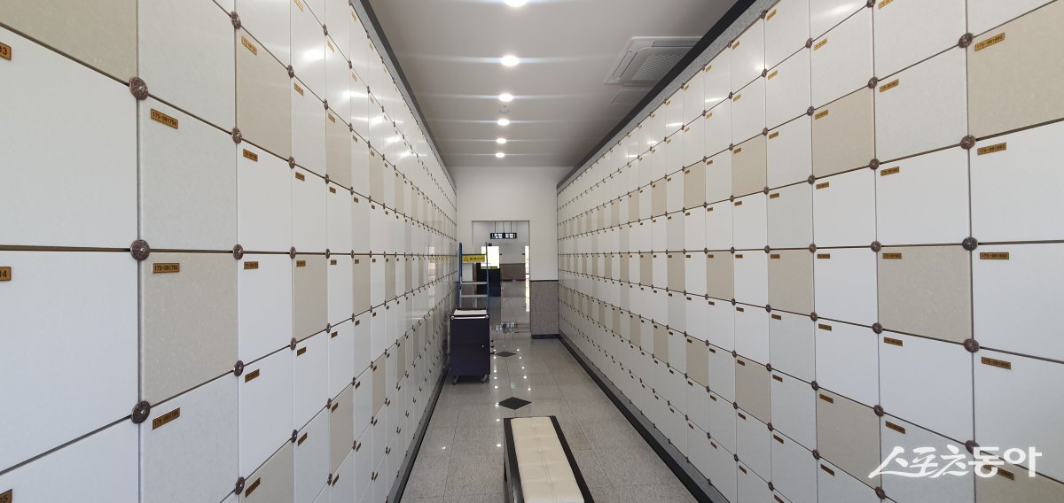 증축된 실내봉안당 전경. (사진제공=부산시설공단)