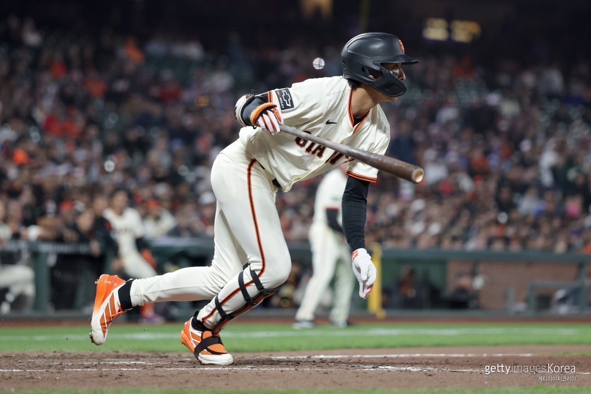 [MLB] ‘허리 통증’ 이정후, 또 선발 제외→SF 5연속 1점 차 승