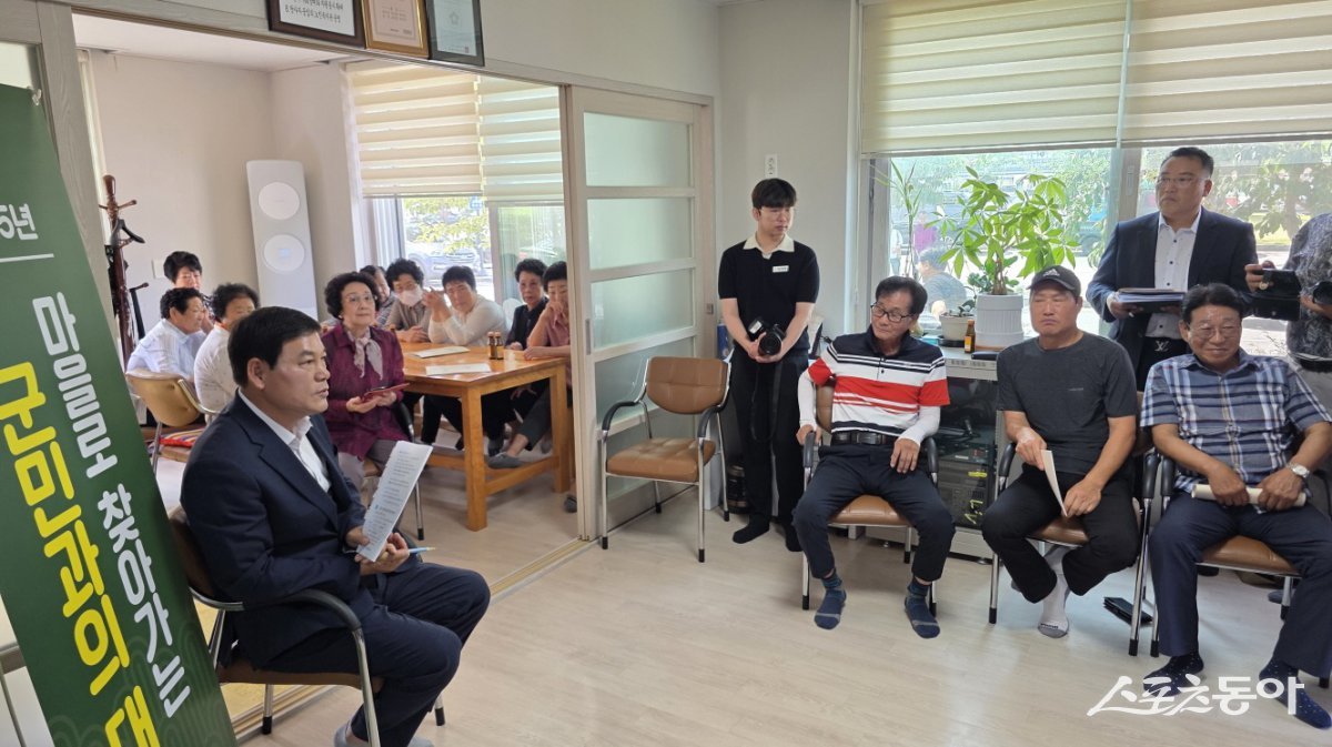 정철원 담양군수가 9일 ‘마을을 직접 찾아가는 현장중심 군민과의 대화’를 진행했다. 사진제공=담양군