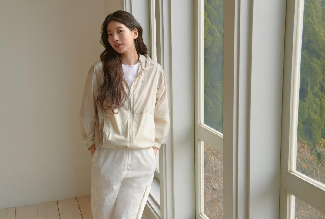 K2 ‘웨더리스 썬자켓’을 입은 K2 모델 수지.