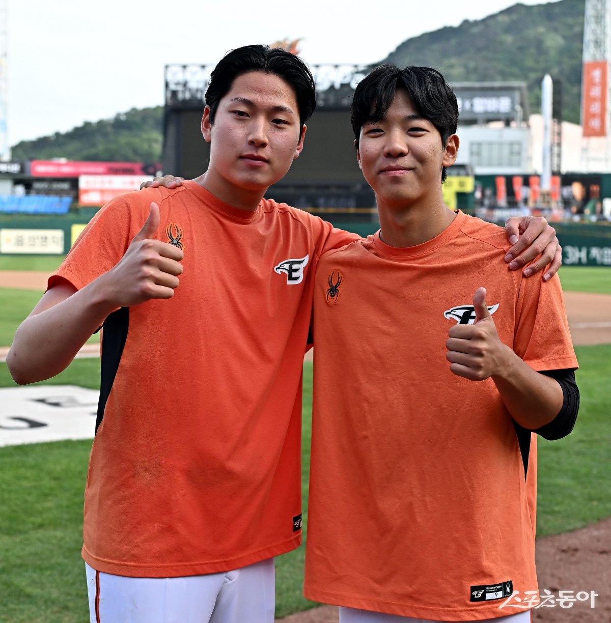 한화 조동욱(왼쪽)과 황준서. 스포츠동아DB