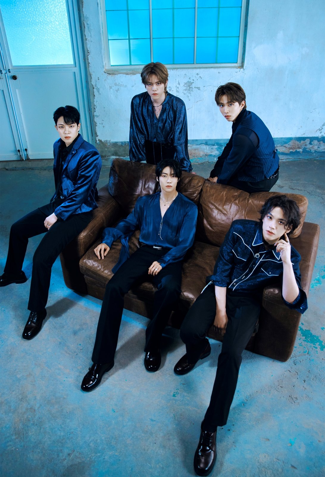 ‘케이(K)밴드의 서사’ 엔플라잉이 올해로 데뷔 10주년을 맞았다. 때맞춰 발표한 정규 2집도 냈다. 타이틀곡 ‘만년설’은 최근 TV 음악방송 정상에 등극하며 또다른 전성기를 예고했다. 사진제공|FNC엔터테인먼트