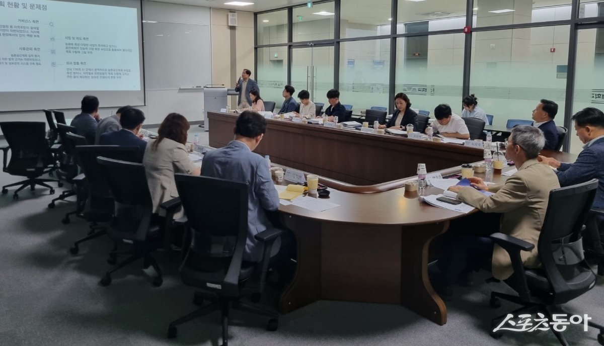 한국농어촌공사 전남지역본부가 지난 11일 나주 동신대학교 혁신융합캠퍼스에서 ‘2025년 제2차 전남 농촌공간 지역협의체(전문가) 세미나’를 개최했다. 사진제공=한국농어촌공사 전남지역본부