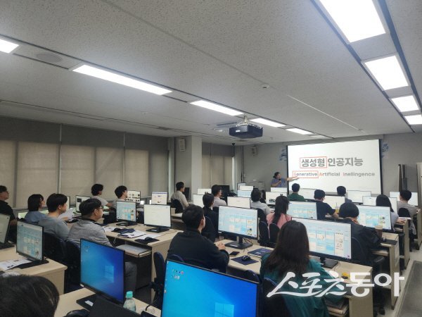 봉화군이 공직자 대상 디지털 역량강화 교육을 실시하고 있다. 사진제공 ㅣ 봉화군