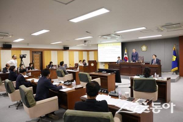 청도군의회 제1차 정례회가 진행되고 있다. 사진제공 ㅣ 청도군의회