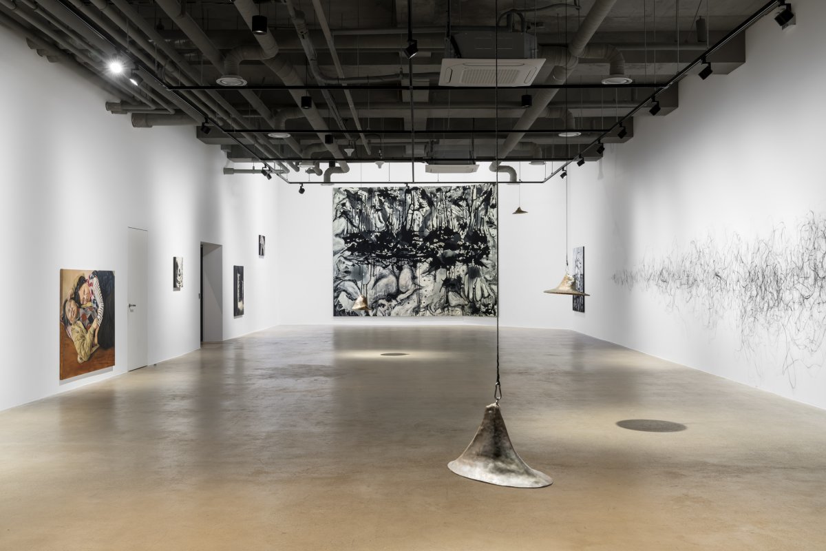 서울 종로구 아트스페이스3에서 열리고 있는 기획전 ‘내 안의 파편들이 살이 될 때’ 전시장. 사진제공ㅣ아트스페이스3