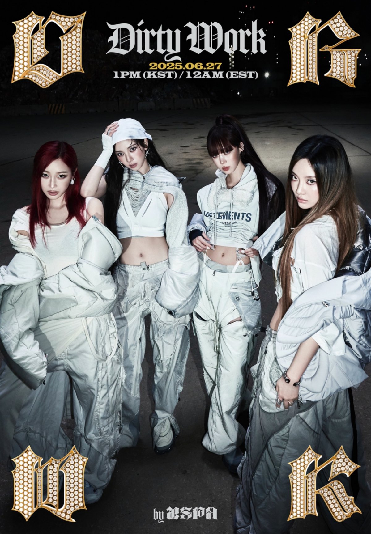 에스파가 신곡 ‘Dirty Work’로 선주문 101만 장을 돌파하며 밀리언셀러 신화를 예고했다. 당진제철소에서 촬영한 뮤직비디오와 강렬한 퍼포먼스, 힙한 사운드가 결합된 이번 싱글은 에스파의 또 다른 진화를 보여준다. 사진제공|에스엠엔터테인먼트