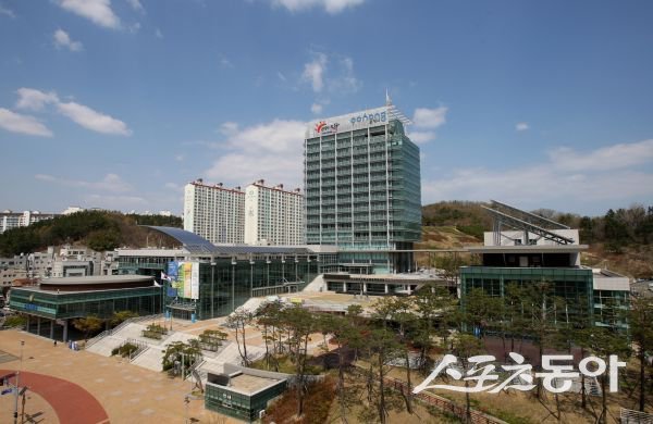 포항시청 전경. 사진제공ㅣ포항시
