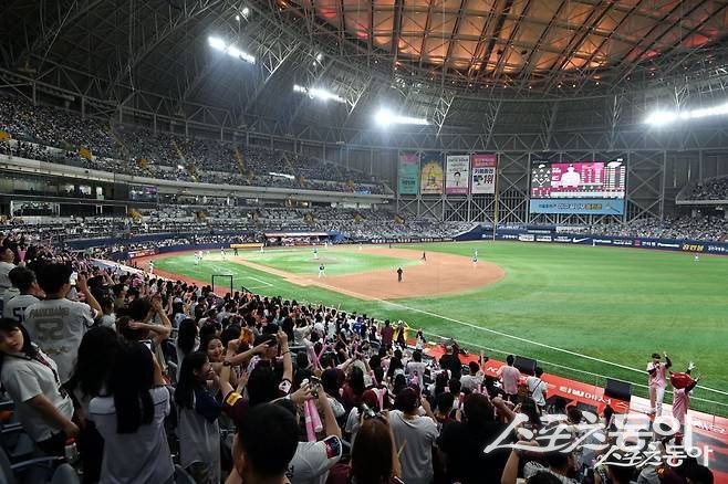 고척스카이돔이 개장 첫 해인 2016시즌 이후 한 시즌 최다 매진을 기록했다. 스포츠동아 DB