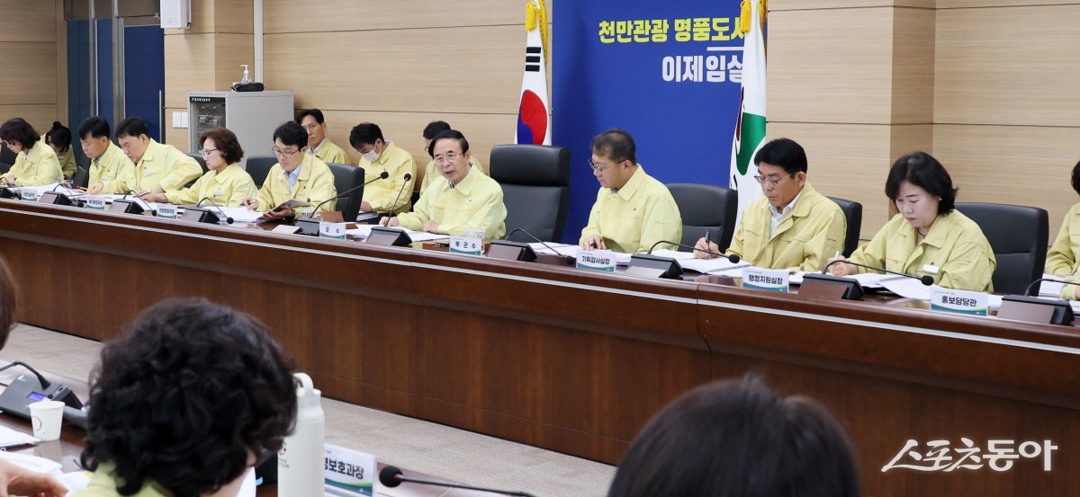 심민 임실군수가 최근 열린 여름철 재난 대응 관련 간부회의를 주재하고 있다. 사진제공=임실군