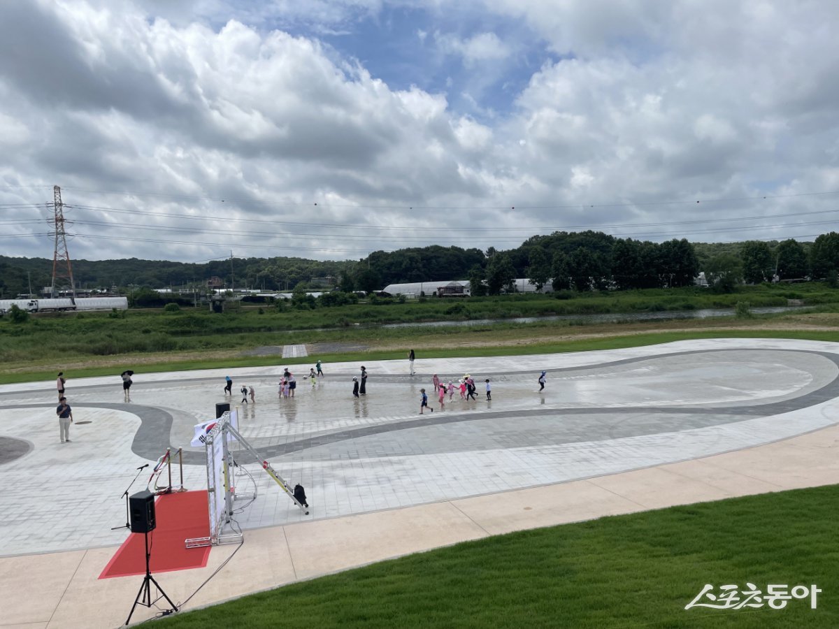 공릉천 발물놀이터. 사진제공ㅣ고양시 