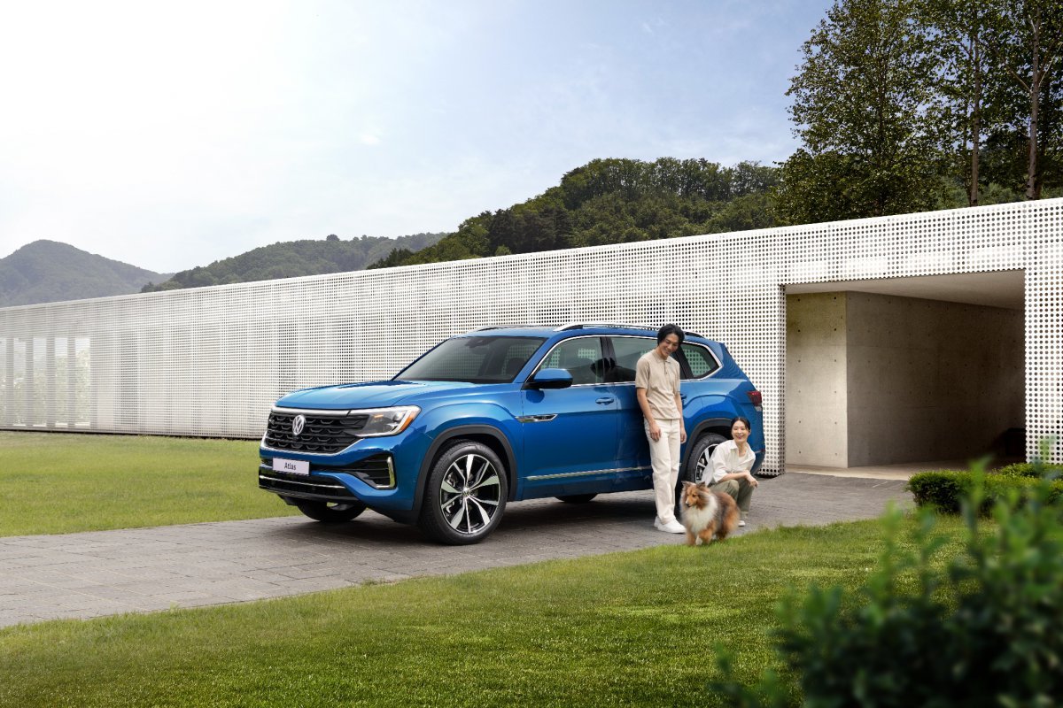 폭스바겐 대형 SUV 아틀라스는 동급 최대 전장과 넓은 공간, 패밀리 SUV에 적합한 다재다능한 활용도와 프리미엄한 스타일로 완성되어 휴가철 아빠들의 로망으로 떠오르고 있다. 사진제공 |폭스바겐 코리아