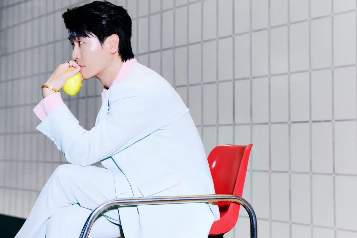 22일 신곡 ‘주시고’로 돌아오는 가수 영탁. 사진제공ㅣ어비스컴퍼니