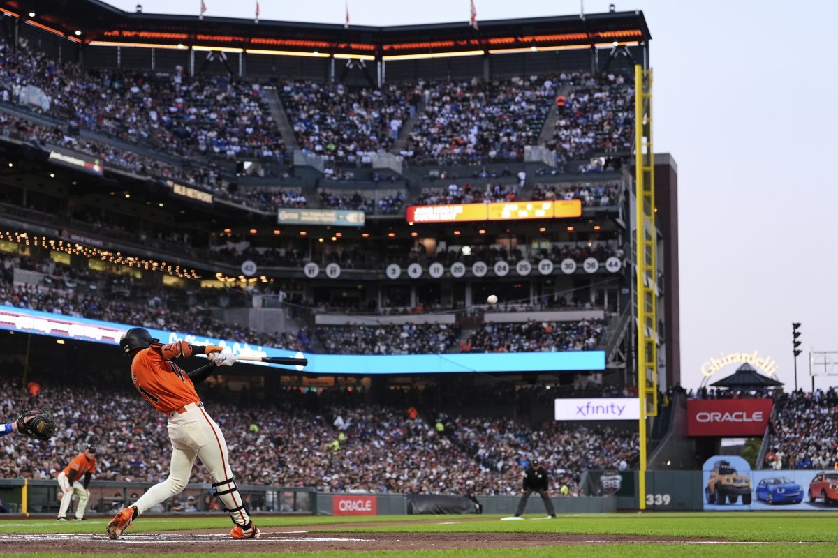 샌프란시스코 이정후는 12일 다저스전에서 6번타자 중견수로 선발출전해 결승 2타점 3루타를 포함해 4타수 3안타 3타점으로 활약했다. 샌프란시스코(미 캘리포니아주)|AP뉴시스