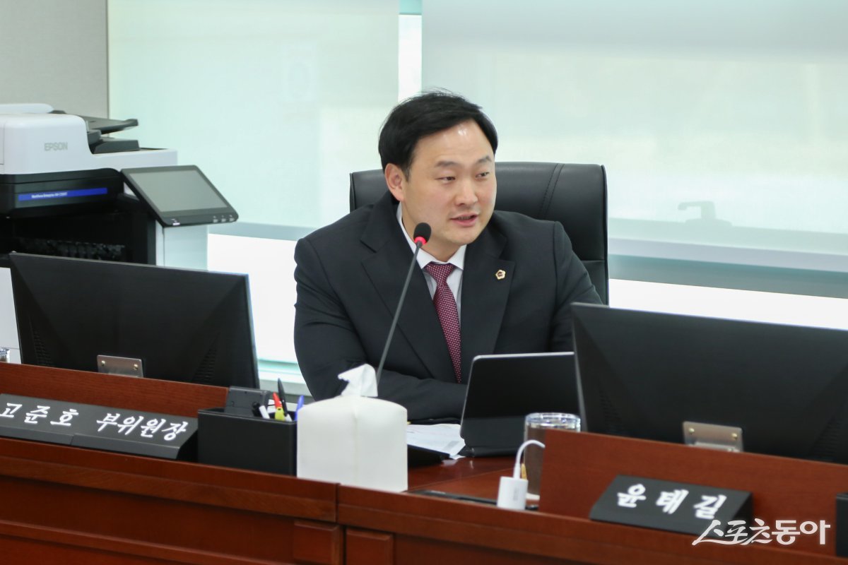 경기도의회 고준호 의원(국민의힘, 파주1)은 정부가 추진 중인 ‘민생회복 소비쿠폰’ 지급 결정에 대해 “선심성 포퓰리즘 정책”이라고 강하게 비판하며, 이에 따른 재정 부담을 경기도와 시군에 전가하고 있다고 주장했다. 사진제공|고준호 의원