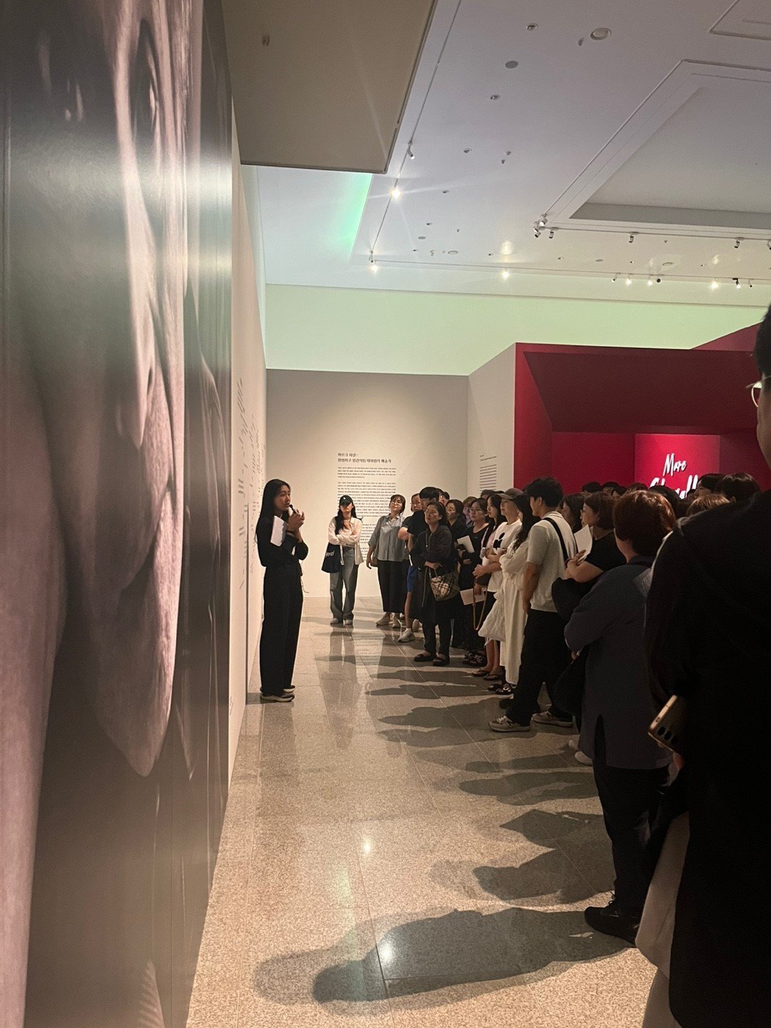 제주도립미술관에서 10월 19일까지 진행하는 ‘마르크 샤갈전’ 사진제공|롯데관광개발