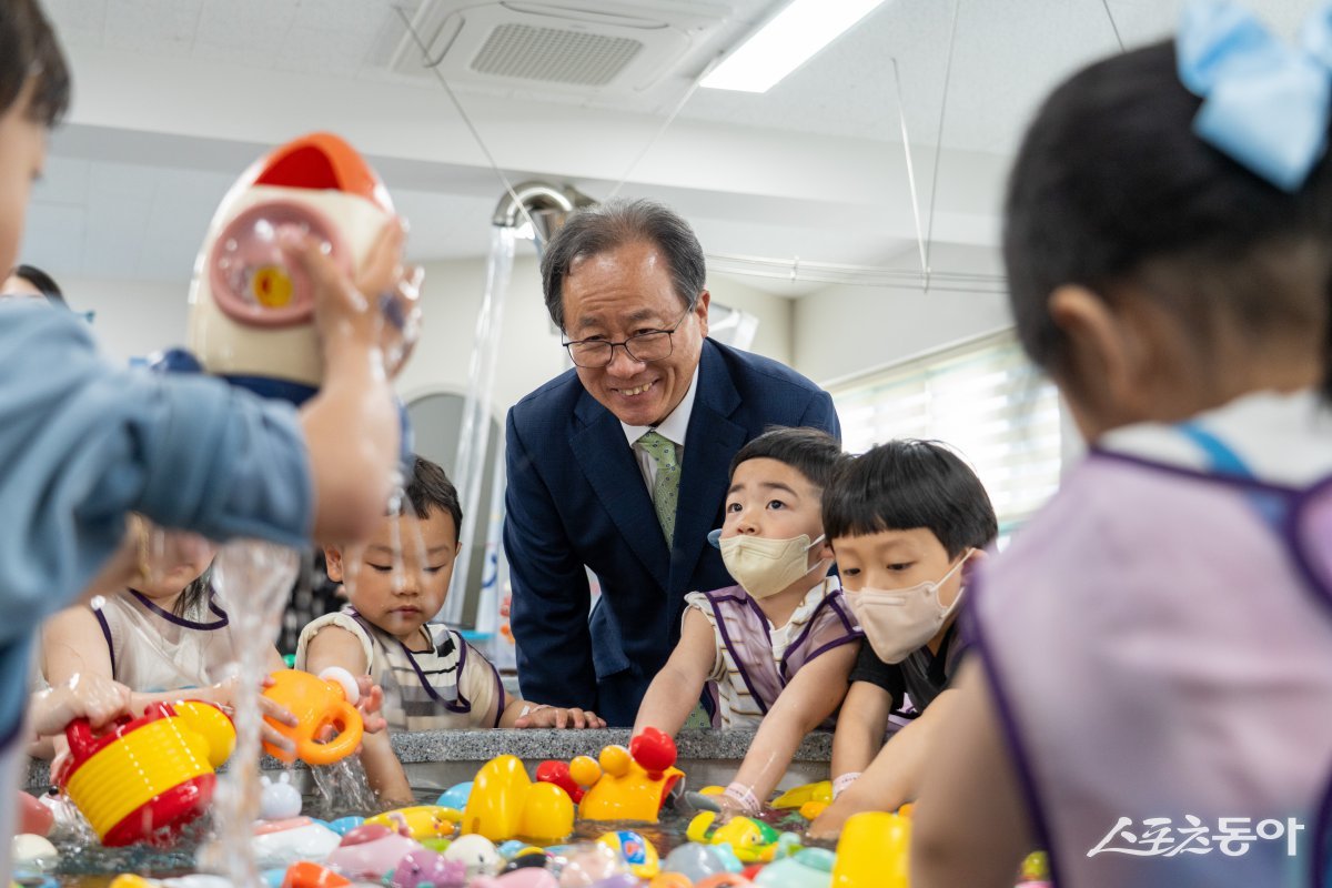 부산교육청  전국 처음 소규모 외국인학교 중식비 지원. (사진제공=부산교육청)