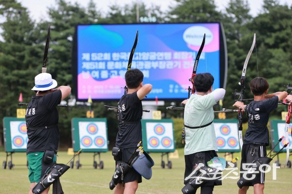 예천군에서 제52회 한국중고양궁연맹회장기 전국중고양궁대회와 제51회 문화체육관광부장관기 전국 중고 양궁대회가 개최됐다. 사진제공 ㅣ 예천군