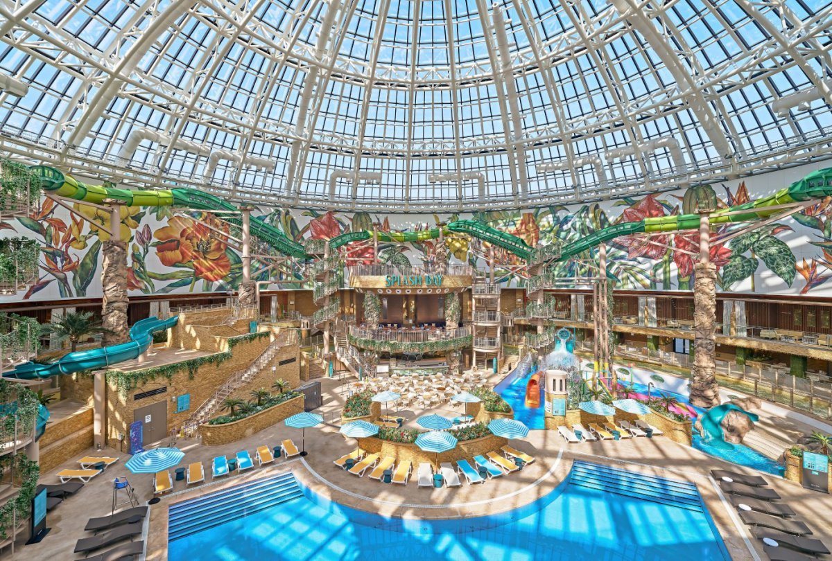 성수기를 맞아 다채로운 이벤트와 함께 야간 운영에 돌입하는 인스파이어 스플래시 베이 전경