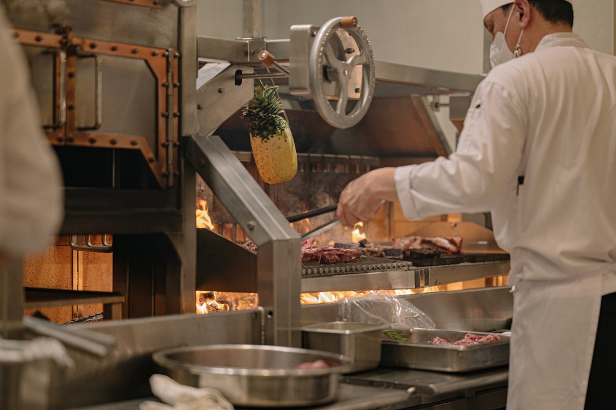  라세느 참나무 장작 그릴