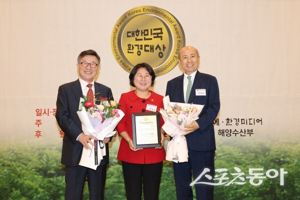 홍경임 대구시 수성구의원이 제20회 대한민국환경대상 환경의정활동 부문 본상을 수상했다. 사진제공 ㅣ 수성구