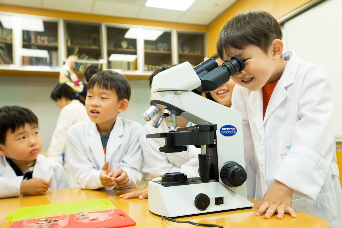 나도 아쿠아리움 물고기 의사