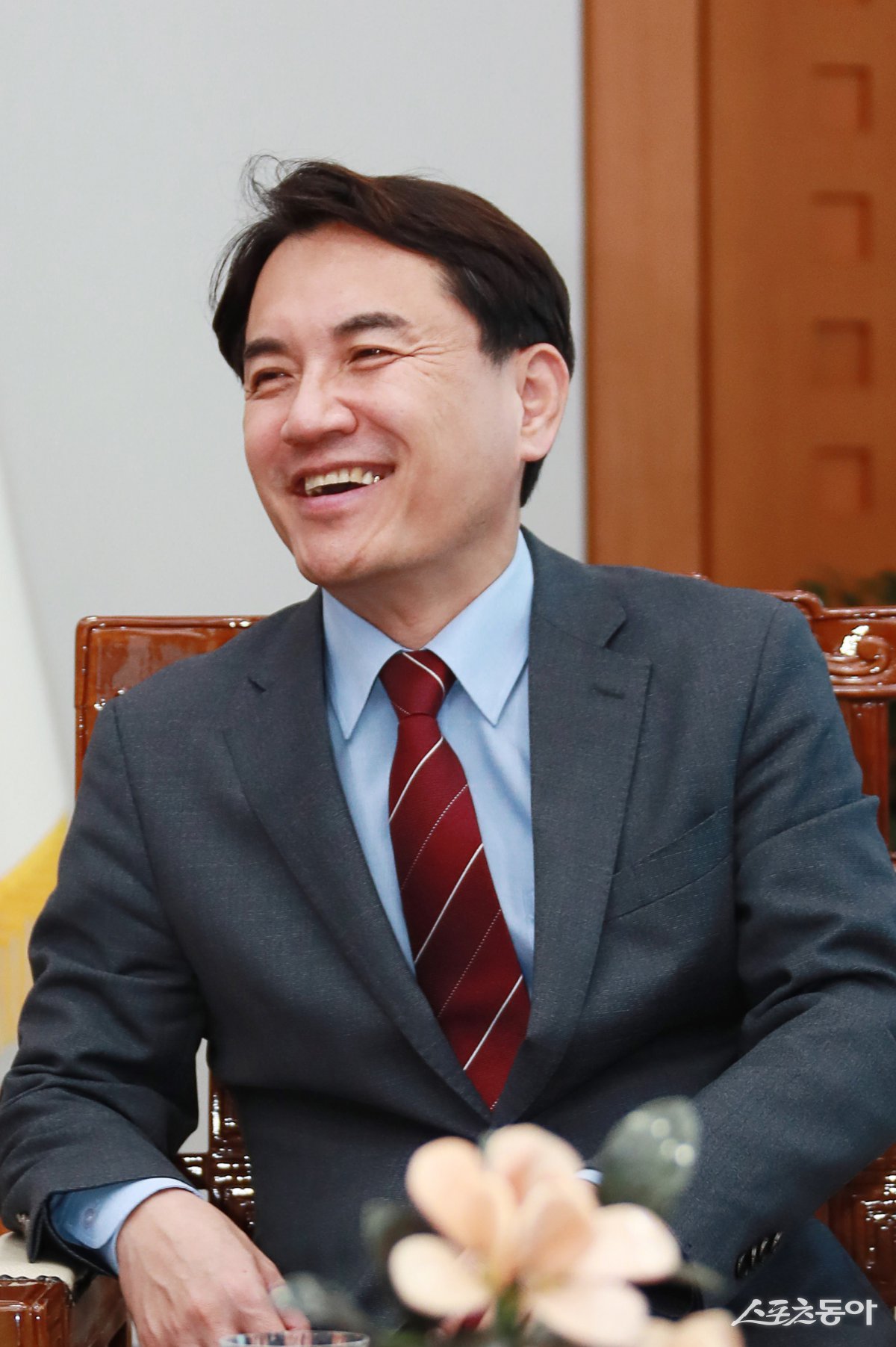 강원특별자치도(도지사 김진태)는 지난 22일 국토교통부가 발표한 ‘2024년 교통문화지수 실태조사’ 결과, 도의 교통문화 수준이 큰 폭으로 향상돼 전국 5위를 기록했다(김진태 도지사). 사진제공｜강원도