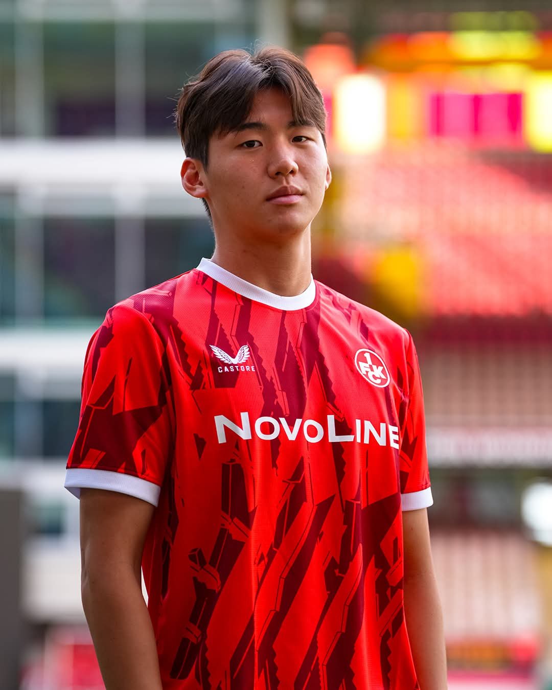 한국축구 차세대 센터백 김지수가 브렌트포드를 떠나 독일 분데스리가2 카이저슬라우테른에 임대 이적했다. 사진출처|카이저슬라우테른 페이스북