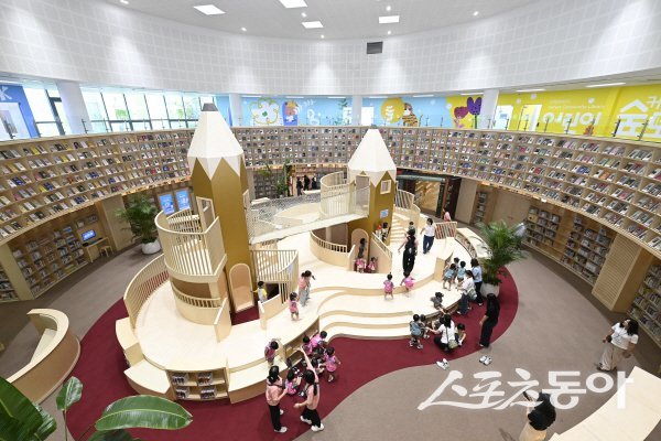 대구광역시 달성어린이숲도서관 2층 ‘모험가의 성’ 체험 장소. 사진제공 ㅣ 달성군