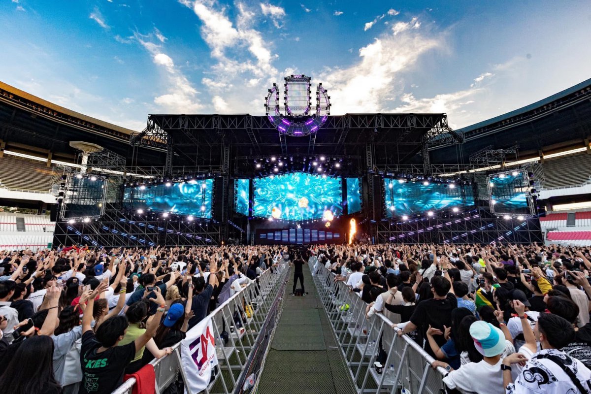 울트라 코리아 공연 모습