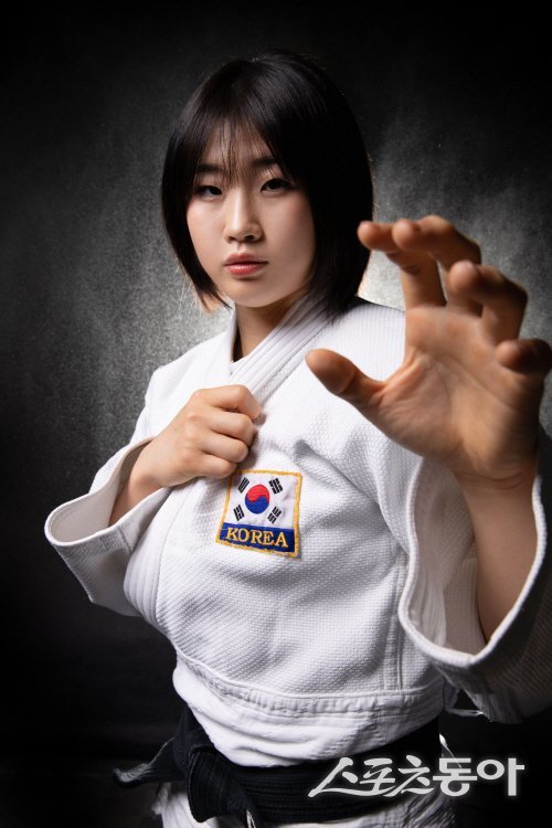 ‘2025 라인-루르 하계세계대학경기대회(유니버시아드)’ 여자 유도 57kg급에서 금메달을 차지한 경북체육회 유도팀 허미미 선수. 사진제공 ㅣ 경북체육회