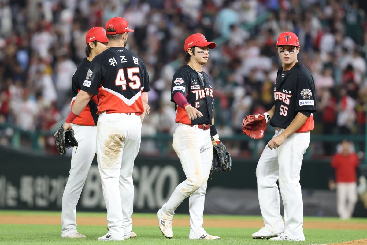 KIA는 후반기 7경기에서 1승6패를 기록하며 하위권으로 추락할 위기를 맞이했다. 팀은 후반기 불안한 불펜 운영에 발목이 잡히고 있다. 사진제공|KIA 타이거즈