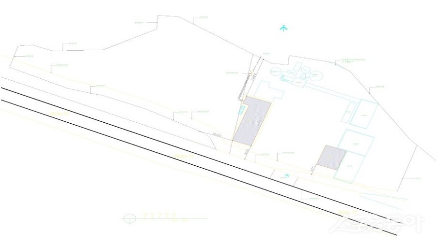 강원 평창군 평창읍 상리 48-1번지 외 5필지에서 H레미콘사 배치도. 사진제공｜공익 제보자