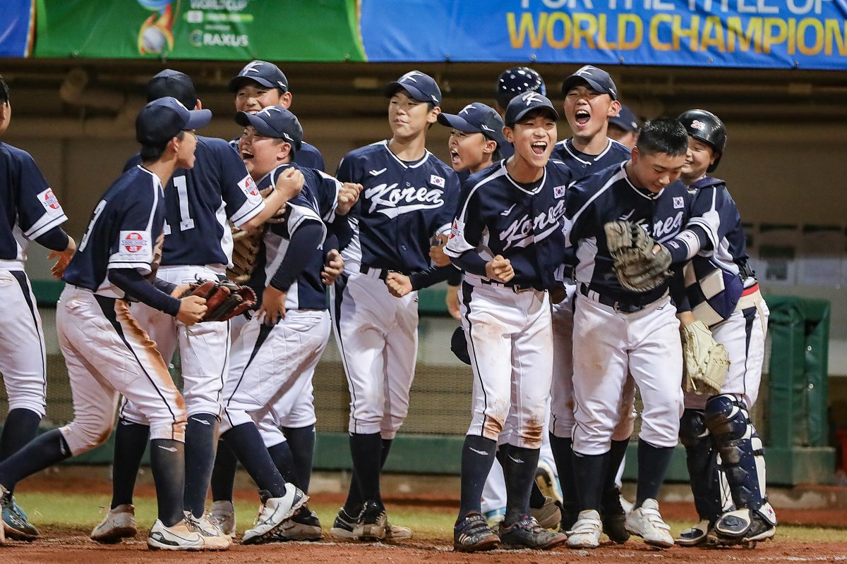 대표팀은 28일 대만 타이난에서 열린  ‘2025 WBSC U12 야구월드컵’ 예선 B조 4차전 미국전에서 6-2로 승리했다. 이날 승리로 슈퍼라운드 진출을 확정했다. 사진출처｜WBSC 공식 홈페이지