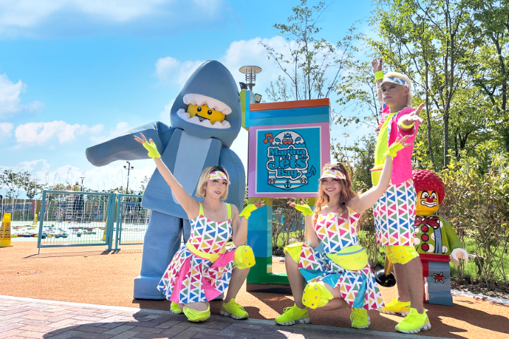 초대형 바닥분수대 마리나 제트에서 열리는 디제잉 공연