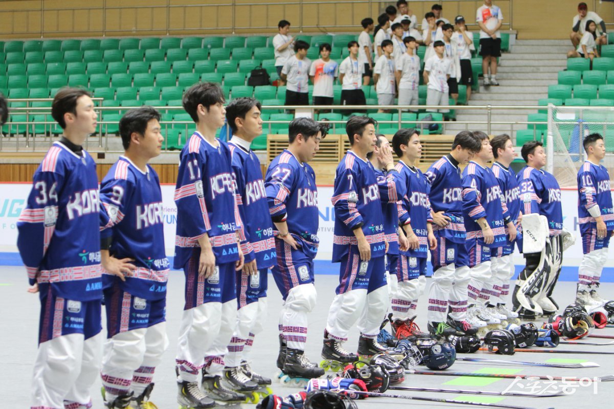 대한민국 롤러스포츠 국가대표팀이 충청북도 제천시에서 열린 ‘제20회 아시아 롤러스케이팅 선수권대회’에서 금메달 9개, 은메달 11개, 동메달 20개를 획득하며 아시아 최정상급 기량을 다시 한 번 입증했다(인라인 하키 시니어 대표팀). 사진제공｜제천시