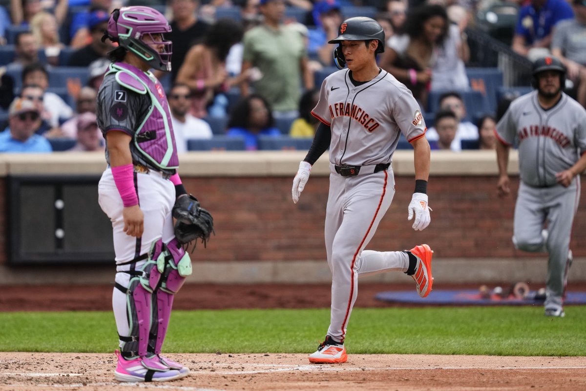 샌프란시스코 이정후가 3일(한국시간) 시티필드에서 열린 메츠전 4회초 득점을 올리고 있다. 뉴욕｜AP뉴시스