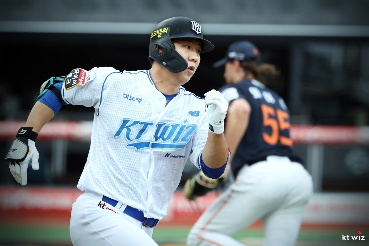 KT 이정훈은 끊임없는 노력으로 데뷔 9년차인 올해 기량을 꽃피우고 있다. 사진제공|KT 위즈