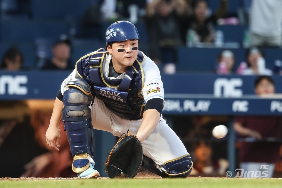 NC 김형준은 20대 포수들이 뽑은 리그 최고의 20대 포수로 선정됐다. 그는 장타력과 강한 어깨가 강점이다. 사진제공|NC 다이노스