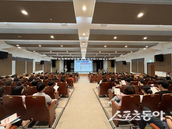 경북교육청이 공보 담당자를 대상으로 ‘보도자료 작성법과 SNS 활용 교육을 하고 있다. 사진제공 ㅣ 경북교육청