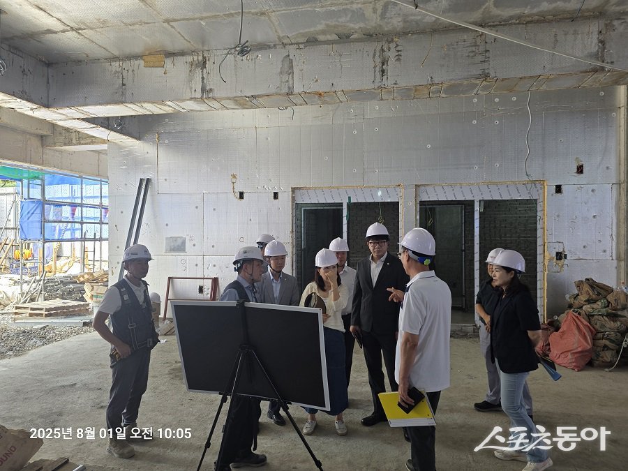 인천 서구의회, 송승환 의장은  마전동 행정복지센터 신축공사 현장을 점검했다. 사진제공｜인천 서구의회