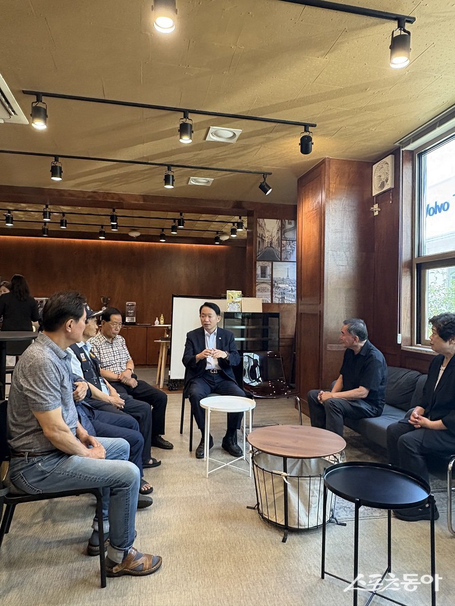 인천 동구, 보훈회관 시설개선 확인 및 간담회를 진행했다. 사진제공｜인천 동구청