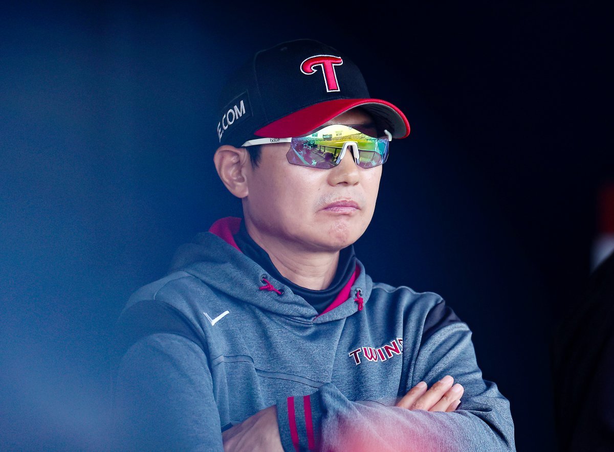 염경엽 LG 감독은 통합 우승을 차지했던 2023시즌처럼 7~8명의 필승조를 구축하려 한다. 남은 시즌 주안점이다.｜뉴시스