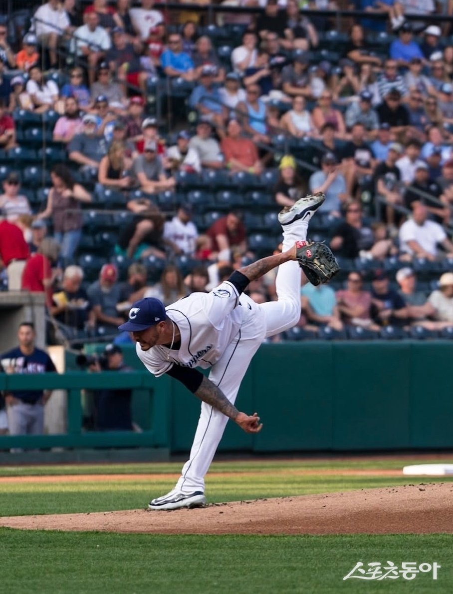 롯데가 터커 데이비슨의 대체 외국인투수로 영입한 빈스 벨라스케스. 사진제공|롯데 자이언츠